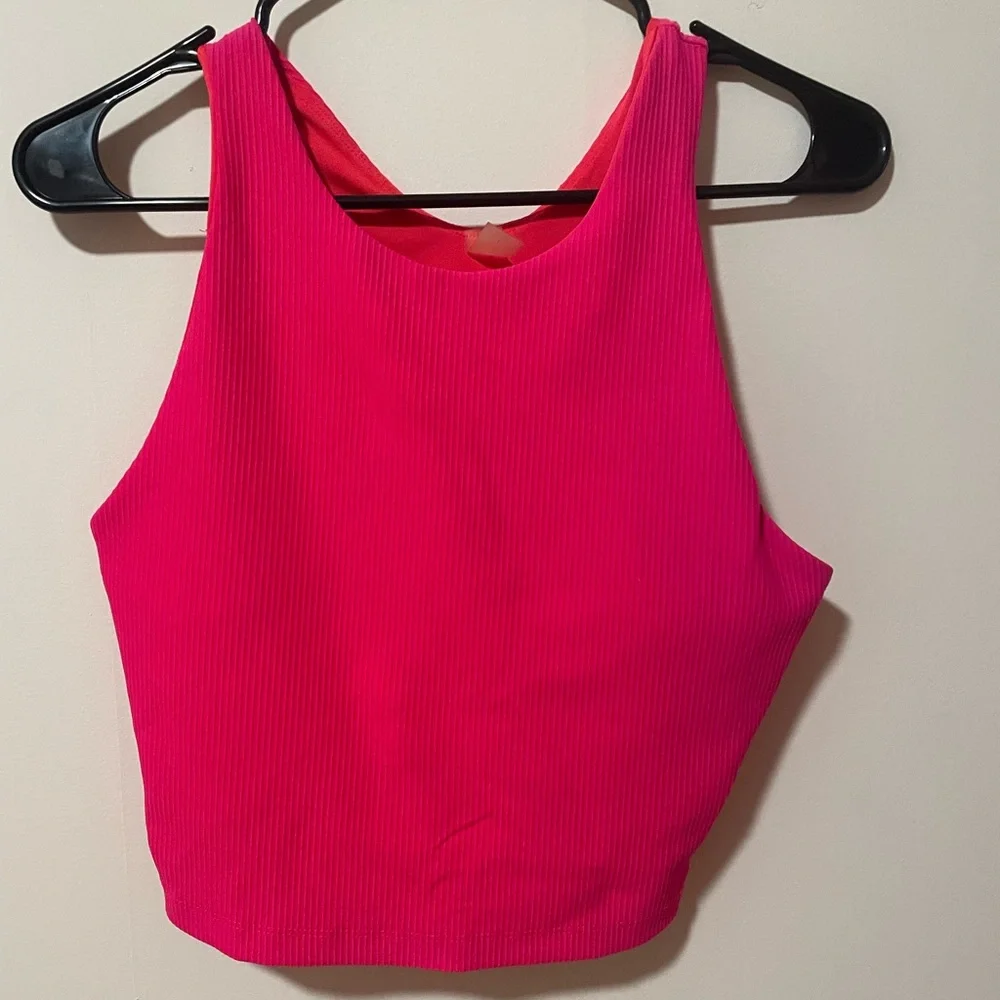Vively Vibrant Pink Ribbed Women's Cropped Tank Top/Sports Bra L - Picture 1 of 7
